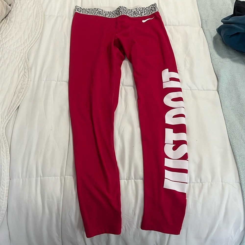 NIKE | Hot Pink Fleece Lined Leggings